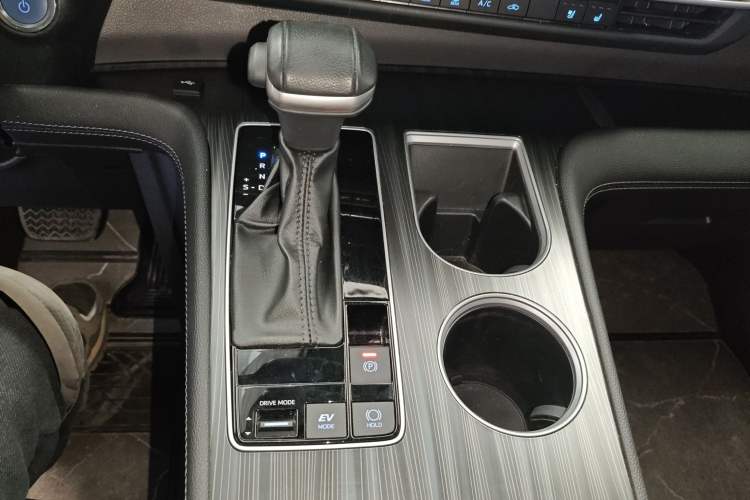 Used Toyota Sienna 2021 2.5L Hybrid Premium Edition