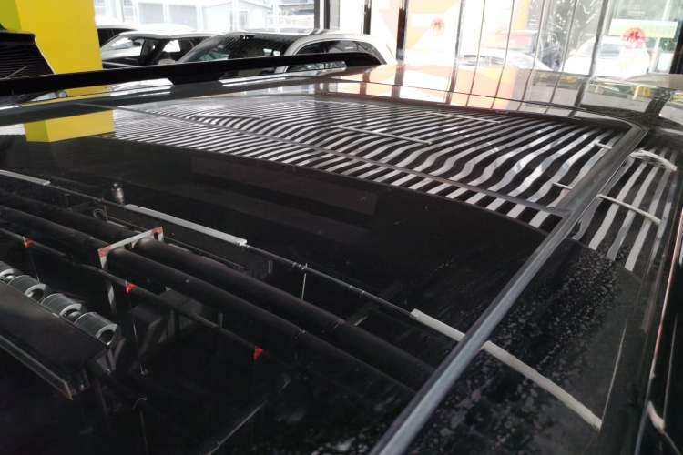 Used Formula Leopard 5 2023 Navigator Edition
