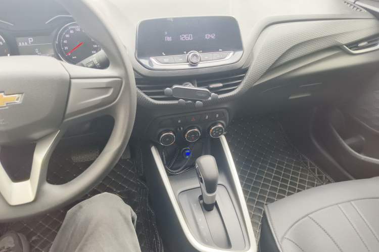 Used Chevrolet Cavalier 2020 325T Automatic Enjoyment Edition Audio And AC Panel