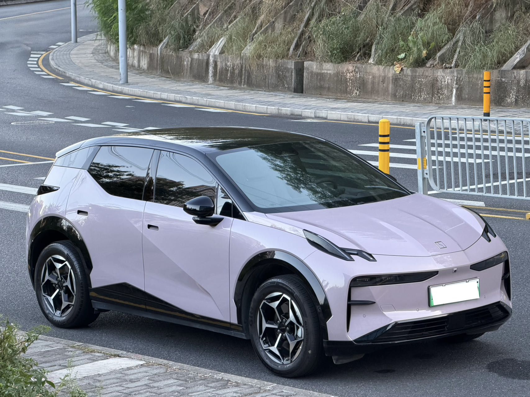 Zeekr X 2025 5-Seater Rear-Drive Version — снимка 3