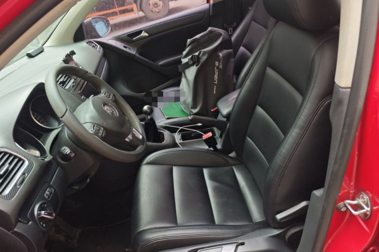 Used Volkswagen Golf 2011 1.4 TSI Manual Comfort Edition Left Front Seat