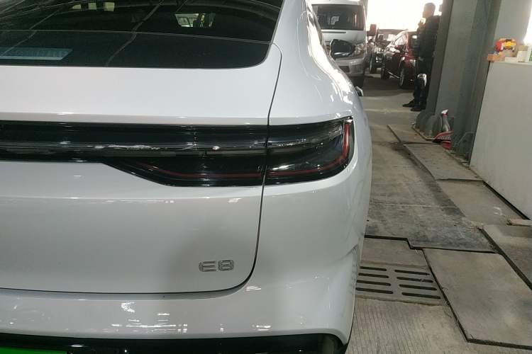 Used Geely Galaxy E8 2025 700 km Long-Range Intelligent Driving Version
