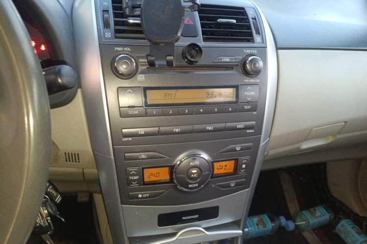 Used Toyota Corolla 2011 1.8L Manual GL-i Audio And AC Panel
