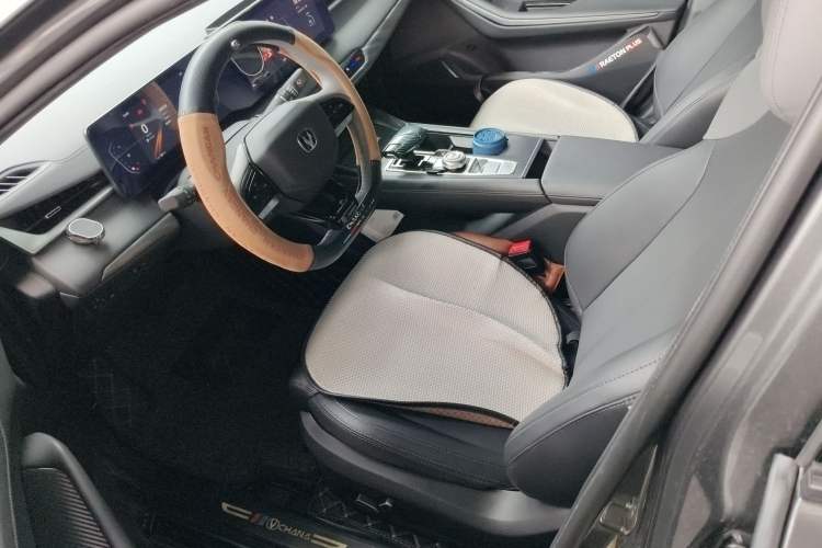 Used Changan Ruicheng PLUS 2023 1.5T DCT Prestige Edition
