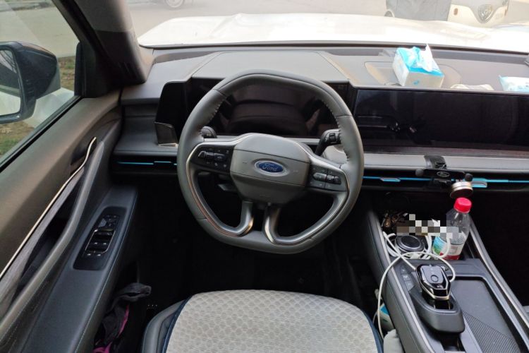 Used Ford Edge 2023 Ford Explorer L 2.0T EcoBoost E-Hybrid Two-Wheel Drive 7-Seater Luxury Model Steering Wheel