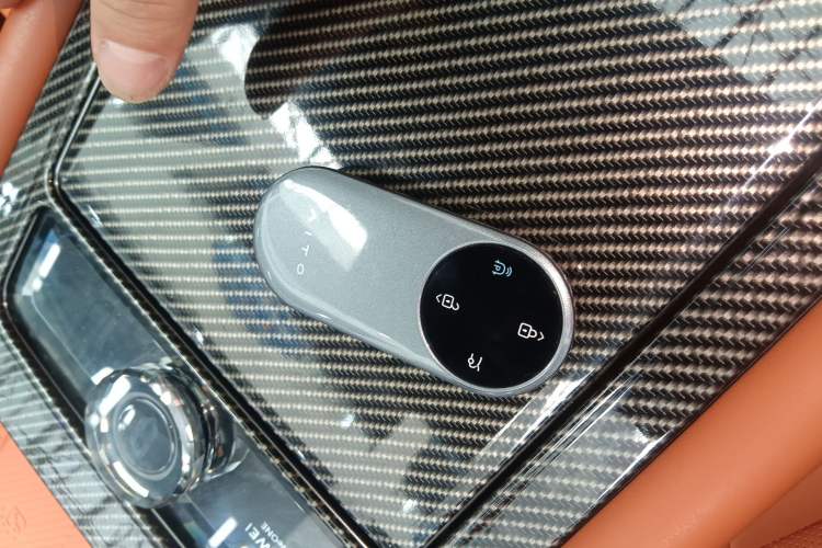 Used Hima AITO M9 2024 Range-Extended Max Edition 42 kWh 6-Seater Version Vehicle Key