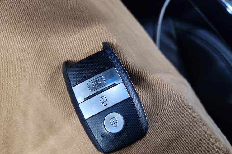 Used Kia K4 2014 1.8L Automatic GLS
