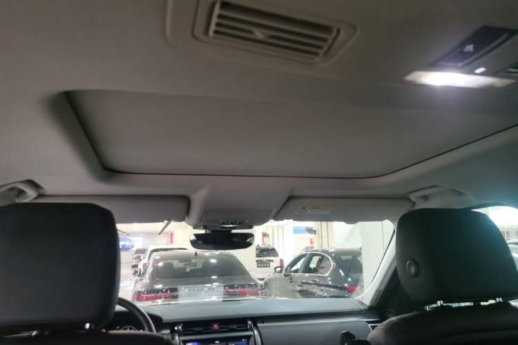 Used Land Rover Discovery 2020 2.0T 30th Anniversary Special Edition Headliner