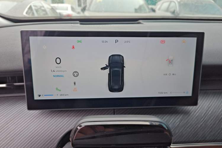 Used Chery Tiggo 8 L 2024 2.0T Two-Wheel Drive Prestige Version 5 Seats
