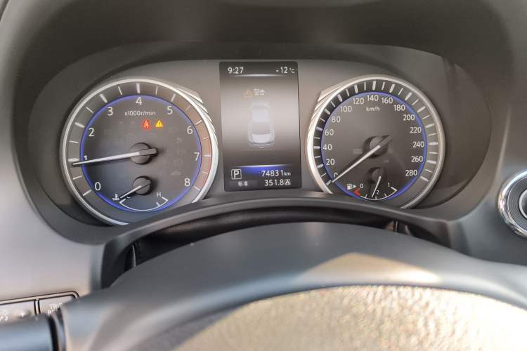 Used Infiniti Q60 2019 2.0T Luxury Edition