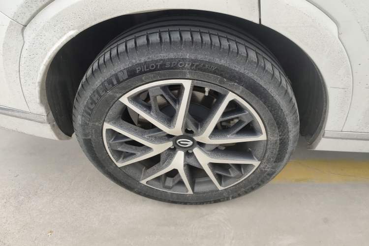 Used GAC Trumpchi ES9 2024 PHEV with 143 km Max
