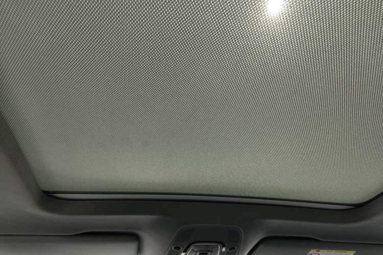 Used Audi Q5L 2022 Updated Version 40T Luxury Elegant Edition Headliner