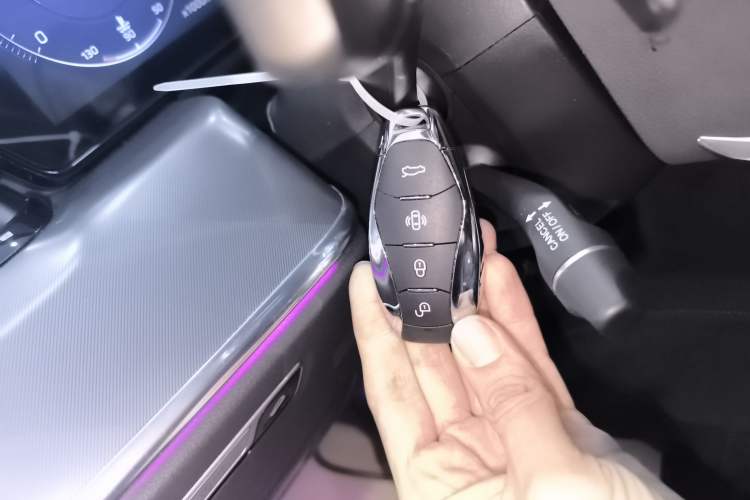 Used Hongqi HS5 2023 2.0T Qixiang Pro Edition