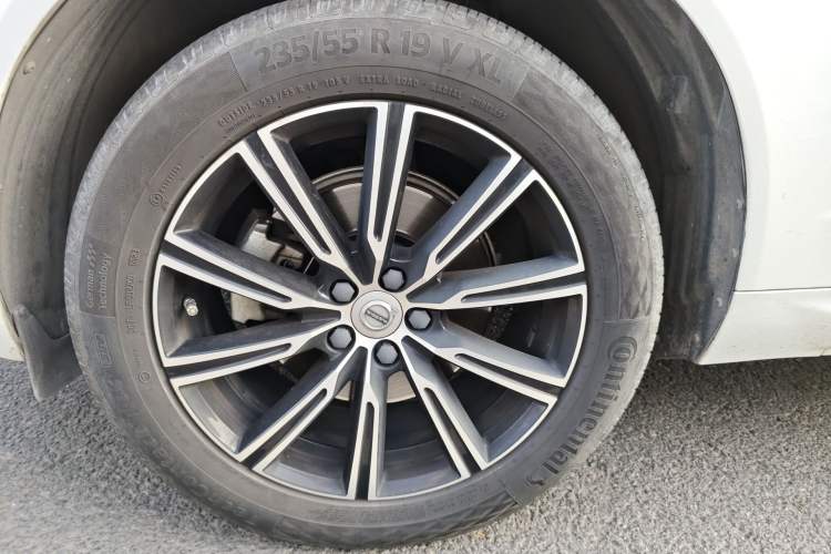 Used Volvo XC60 2020 T5 4x4 Smart Luxury Edition
