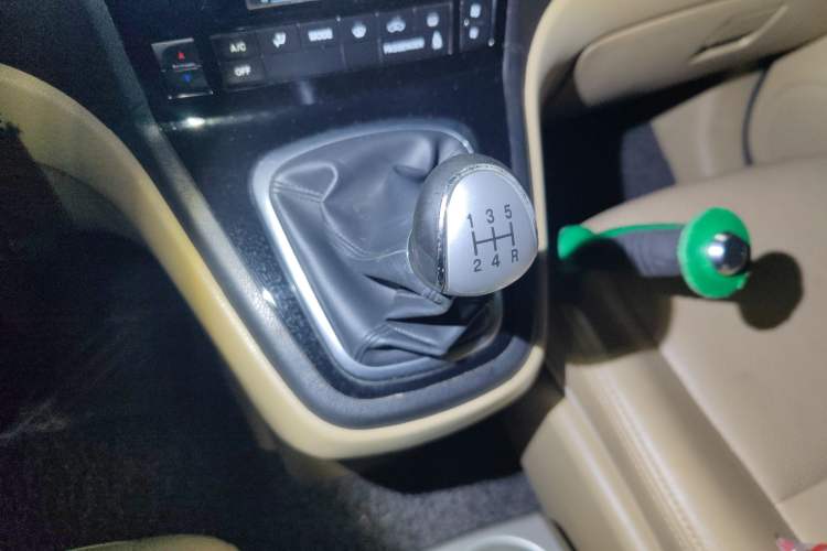 Used Haval H6 2011 2.0L Manual Two-Wheel Drive Elite Version