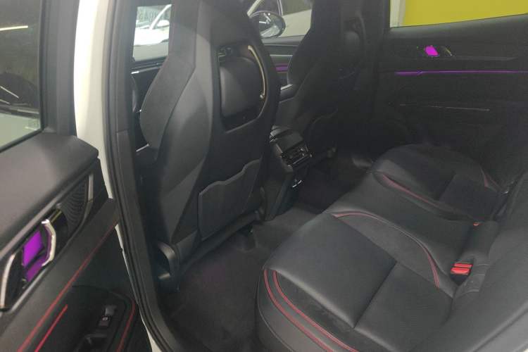 Used Lynk & Co 05 2020 2.0TD Four-Wheel Drive HypeHalo
