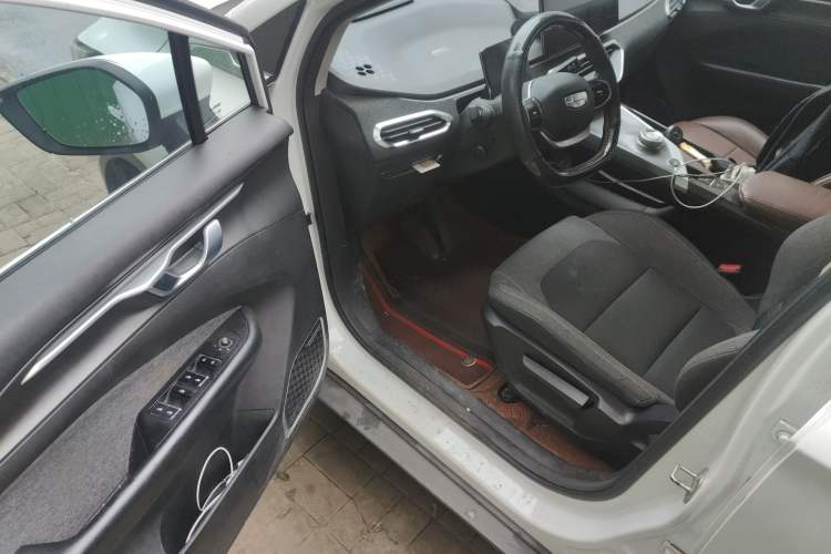 Used Geometry C 2020 Premium Range Version 400 KM C+
