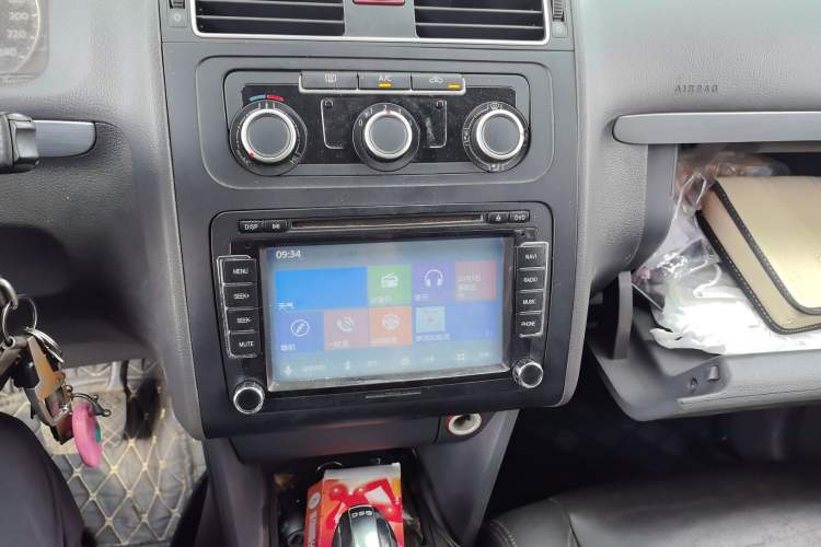 Used Volkswagen Touran 2015 1.4T DSG Comfort Edition 5 Seats
