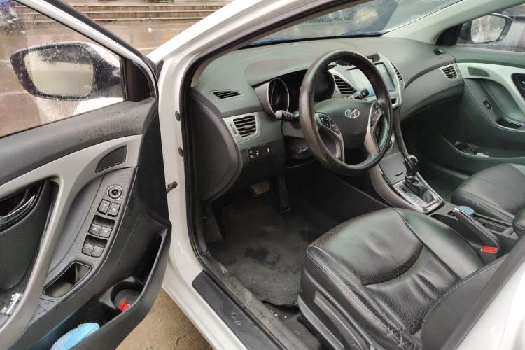 Used Hyundai Elantra (5th Generation / Langdong) 2013 1.6L Automatic Luxury Model
