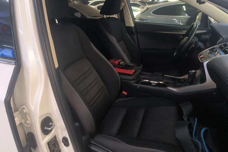 Used Lexus NX 2018 200 Front-Wheel-Drive Xingxing Edition China VI Standard Right Front Seat