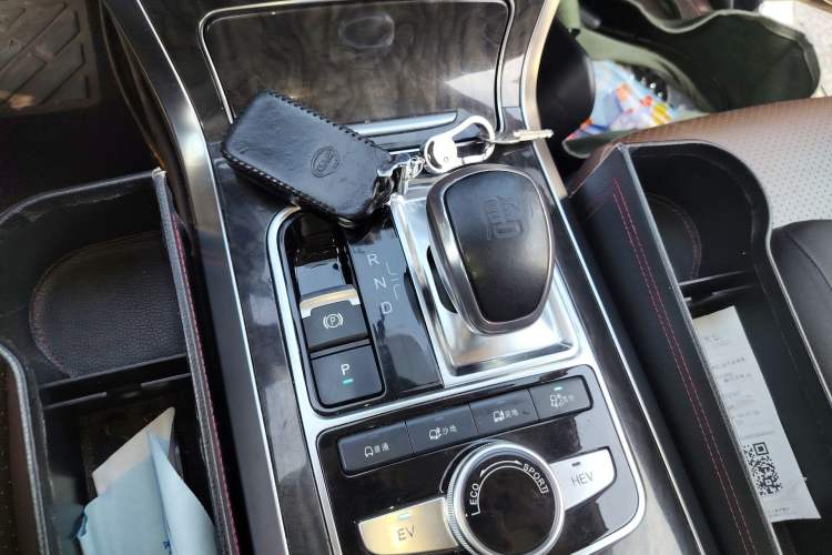 Used BYD Tang New Energy 2017 2.0T Tang 100 Gear Lever