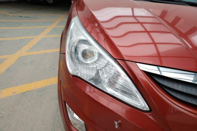 Used Hyundai Verna (older generation) 2010 Sedan 1.4L Manual Comfort GS
