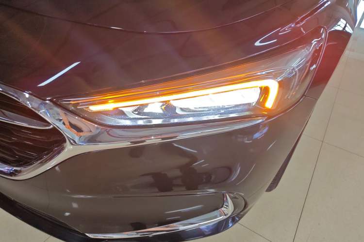 Used Buick LaCrosse 2021 652T Luxury Model Left Front Headlight