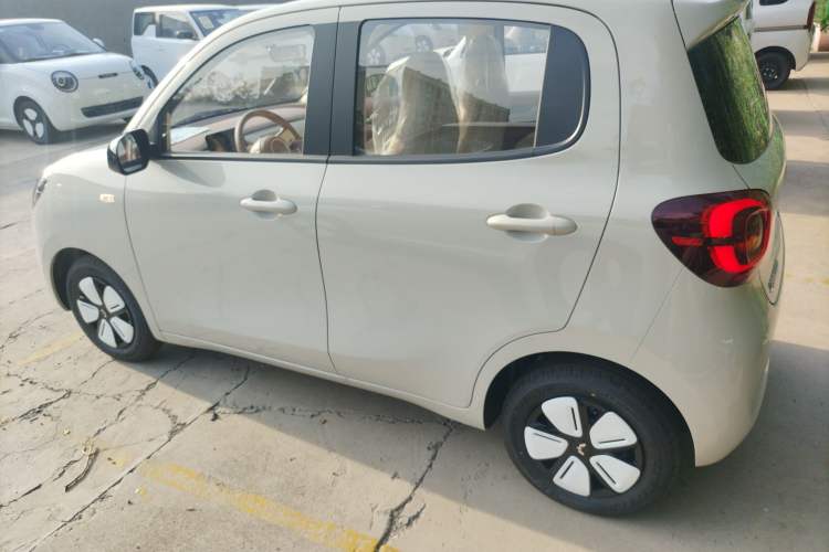 Used Wuling Hongguang MINIEV 2025 Four-Door Version Advanced Edition