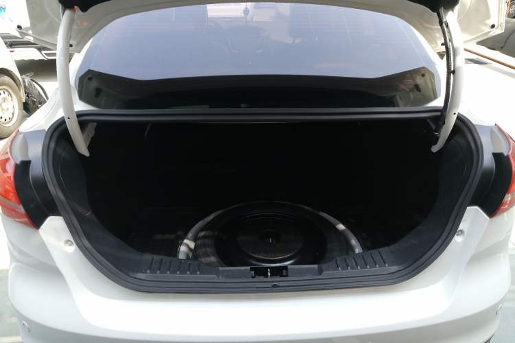 Used Ford Focus 2018 Sedan Classic 1.6L Automatic Trendy SmartDrive Edition