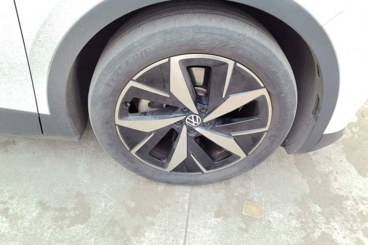 Used Volkswagen ID.4 CROZZ 2021 Yeyue First-Edition Two-Wheel-Drive Version Right Front Wheel Hub
