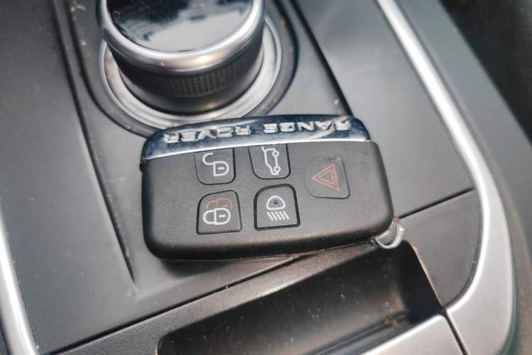 Used Land Rover Discovery Sport 2017 2.0T SE Vehicle Key