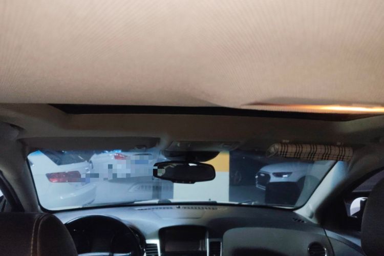 Used Chevrolet Cruze 2013 Hatchback 1.6T Automatic Flagship Model Headliner