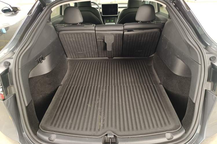 Used Tesla Model Y 2022 Revised Version Long-Range All-Wheel Drive Trunk