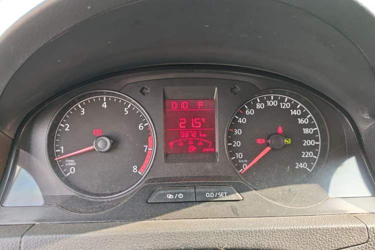 Used Volkswagen Santana 2015 1.6L Automatic Fashion Edition