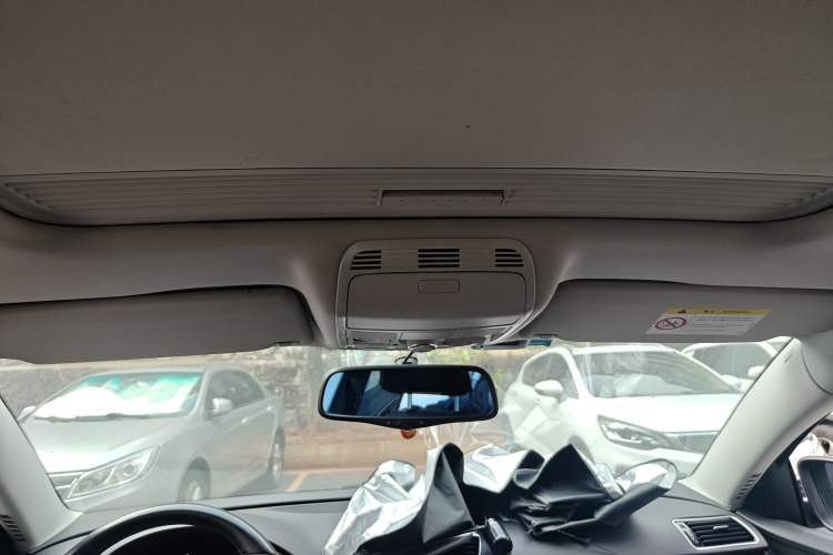 Used Volkswagen Magotan 2015 2.0 TSI Luxury Model
