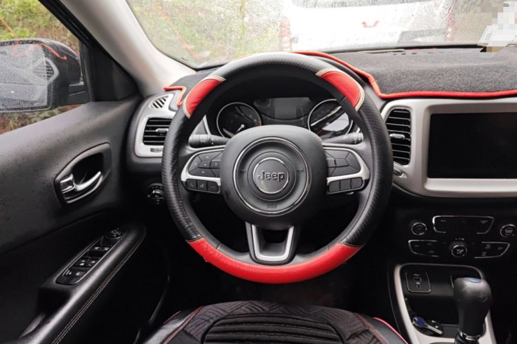 Used Jeep Compass 2020 220T Automatic Leading Edition
