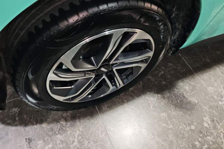 Used Wey Macchiato DHT-PHEV 2021 1.5L Master Edition Left Front Wheel Hub