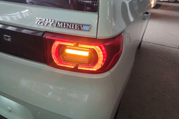 Used Wuling Hongguang MINIEV 2021 Macaron Fashion Model Lithium Iron Phosphate