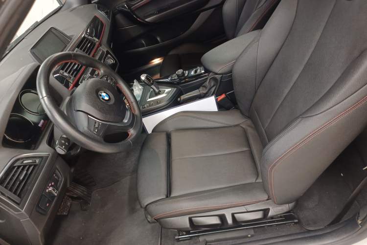 Used BMW 2 Series 2018 220i Convertible Coupe Sports Design Package