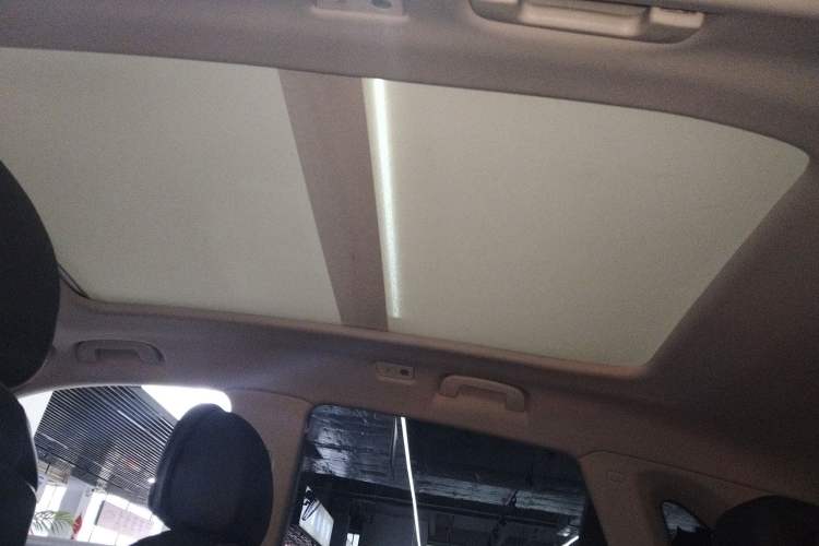 Used Hongqi HS5 2022 Facelifted Version 2.0T Smart Connect Flagship All-Wheel-Drive Edition