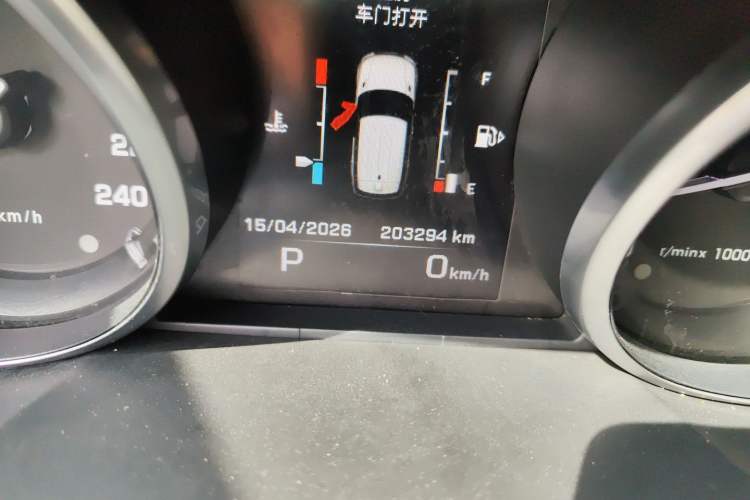 Used Land Rover Range Sport 2014 3.0T V6 Gasoline Version U.S. Specification Odometer Close Up