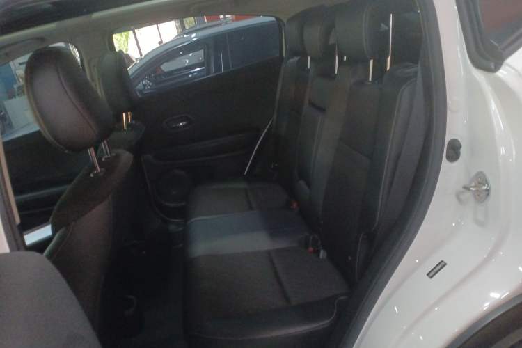 Used Honda Vezel 2020 1.5L CVT Pioneer Edition
