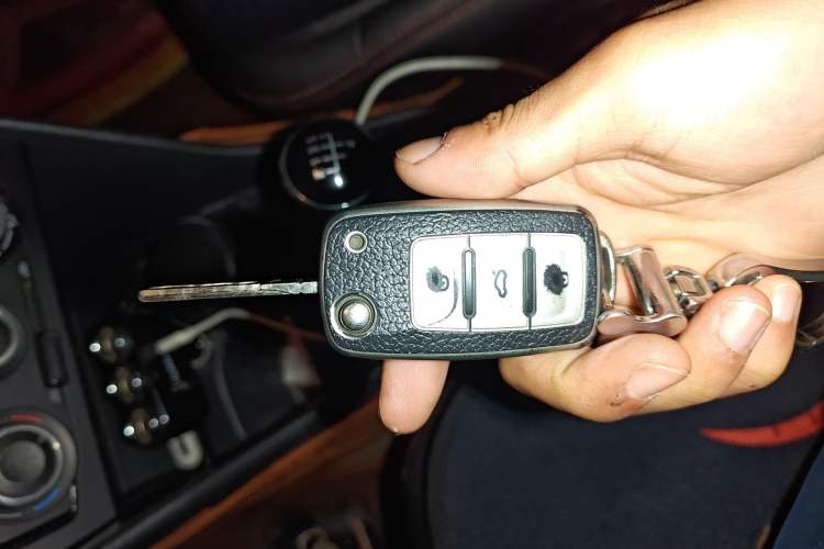 Used Volkswagen Santana 2015 HaoNa 1.6L Manual Fashion Edition Vehicle Key