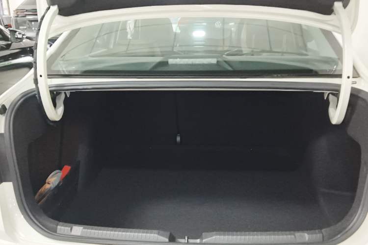 Used Volkswagen Bora 2021 1.5L Automatic Fashionable Smart Connectivity Version Trunk