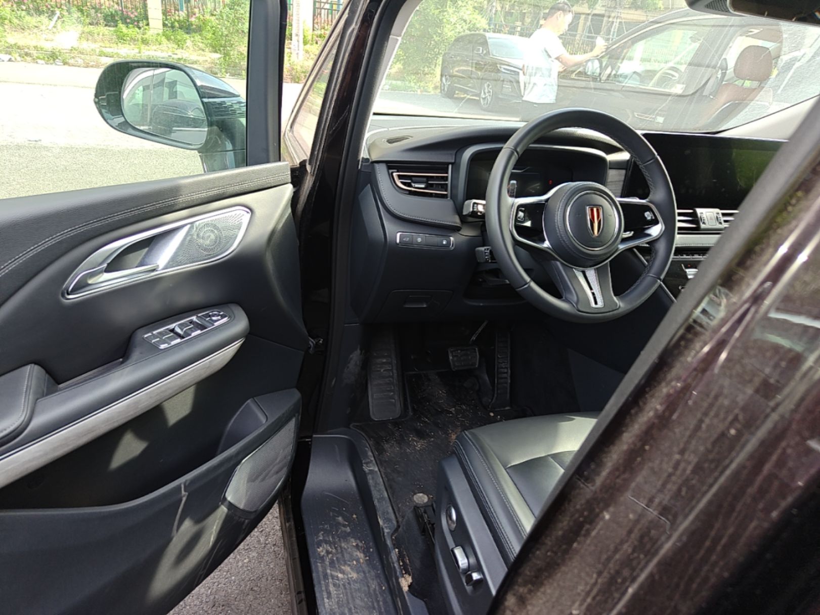 Hongqi HQ9 PHEV 2024 2.0T Four-Wheel Drive Business Edition — снимка 18