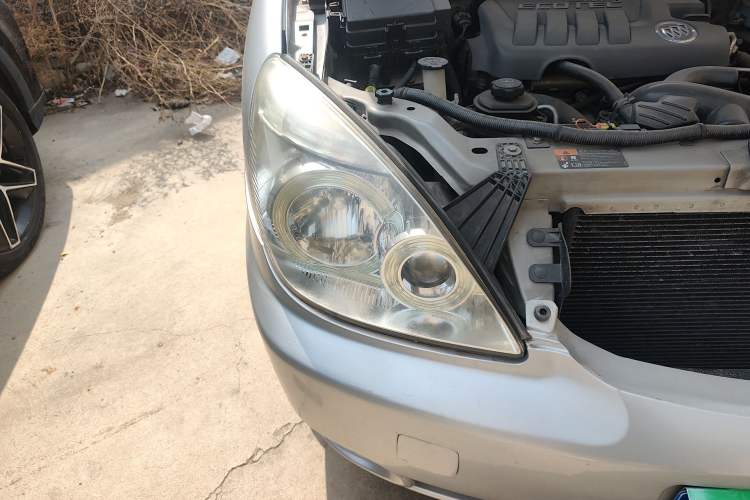 Used Buick GL8 2012 2.4L BASE Comfort Edition