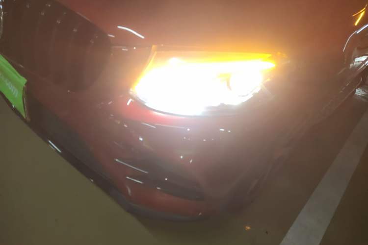 Used Mercedes-Benz GLC 2018 Facelift GLC 260 4MATIC Luxury Edition Left Front Headlight