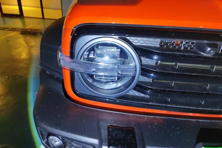Used Tank 300 2023 Off-Road Edition 2.0T Challenger Right Front Headlight