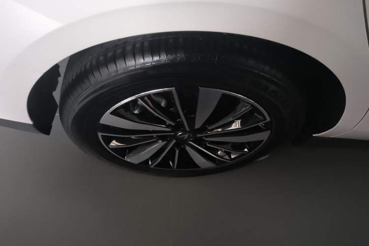 Used CHANGAN Eado PHEV 2025 Smart New Blue Whale 145KM Battleship Edition