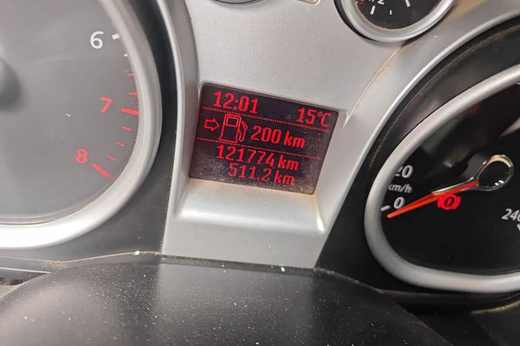 Used Ford Focus 2013 Hatchback Classic 1.8L Manual Fashion Edition
